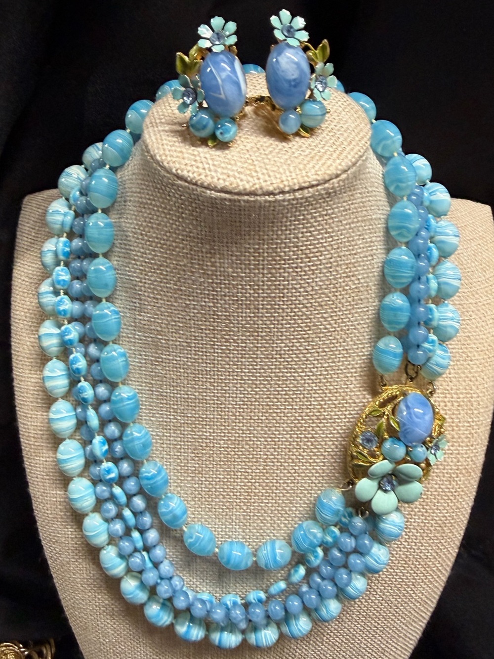 Vintage Multi-Strand Blue Beaded Necklace with brooch style closure set